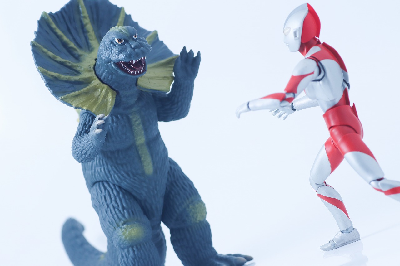 ムービーモンスターシリーズ×ウルトラ怪獣アドバンス エリ巻恐竜 ジラース　レビュー　アクション