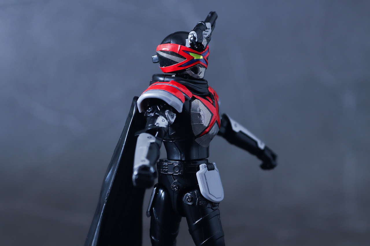 勇動　ガリュード　レビュー　可動範囲