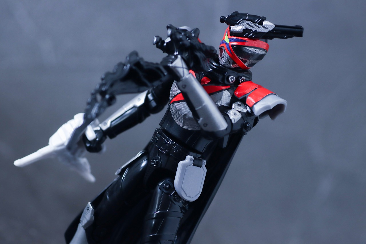 勇動　ガリュード　レビュー　アクション