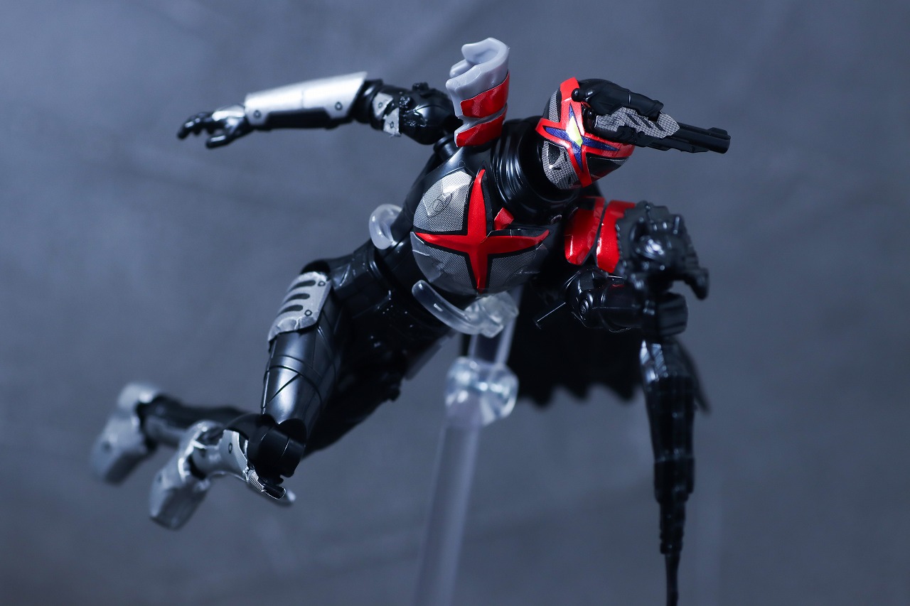 勇動　ガリュード　レビュー　アクション