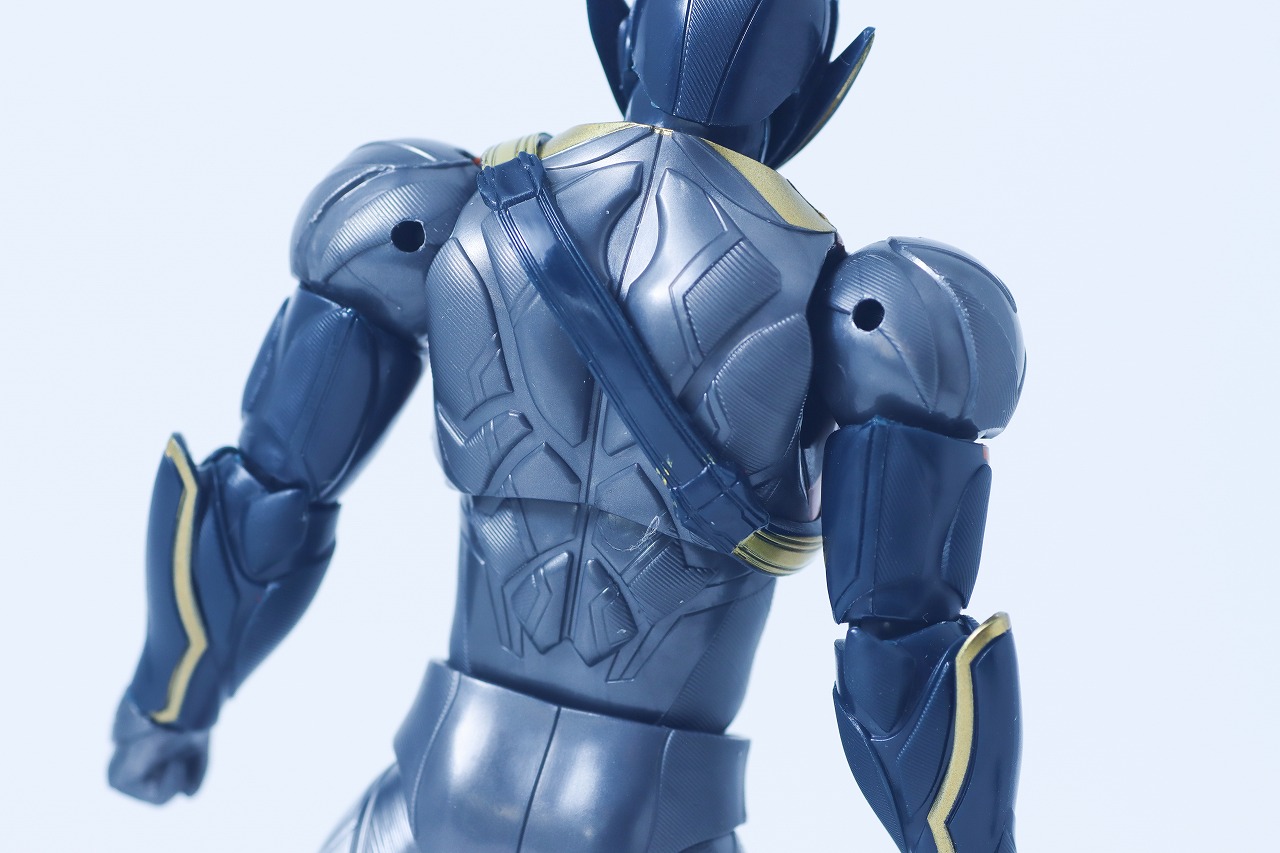 仮面ライダーアクションフィギュア　仮面ライダーゼッツ カタストロム　レビュー　本体