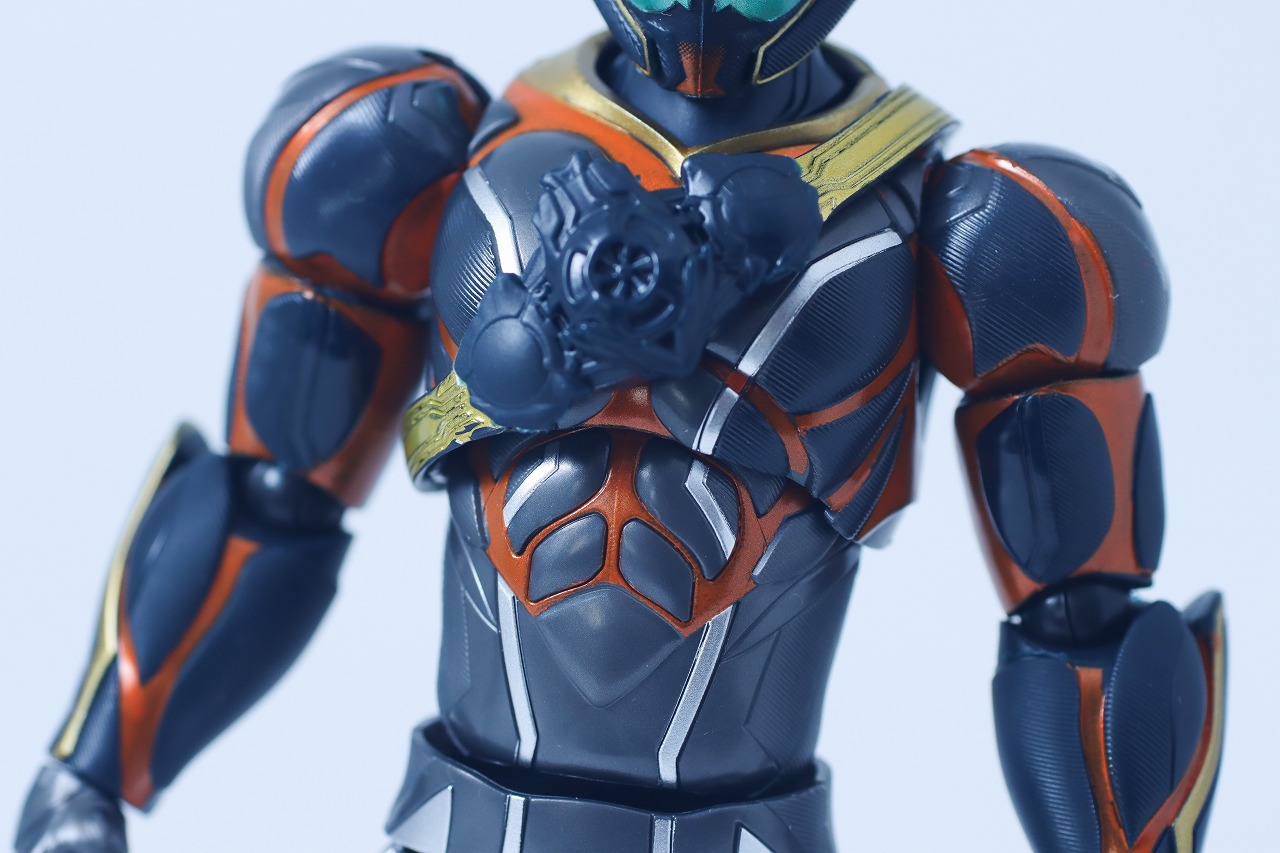 仮面ライダーアクションフィギュア　仮面ライダーゼッツ カタストロム　レビュー　本体