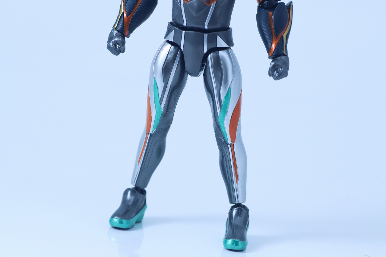 仮面ライダーアクションフィギュア　仮面ライダーゼッツ カタストロム　レビュー　本体