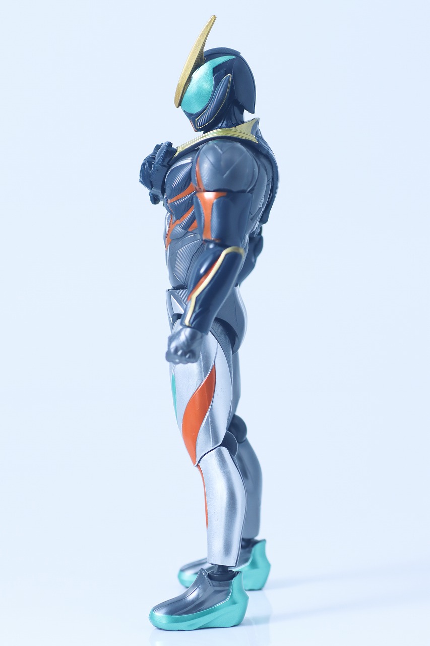 仮面ライダーアクションフィギュア 仮面ライダーゼッツ カタストロム レビュー 本体