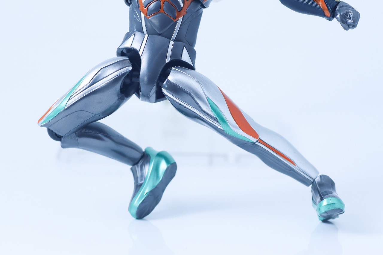 仮面ライダーアクションフィギュア　仮面ライダーゼッツ カタストロム　レビュー　可動範囲