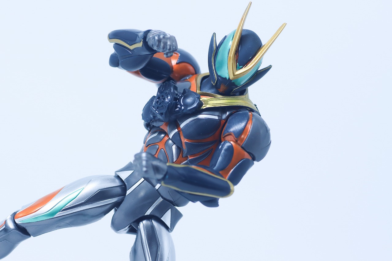 仮面ライダーアクションフィギュア　仮面ライダーゼッツ カタストロム　レビュー　アクション