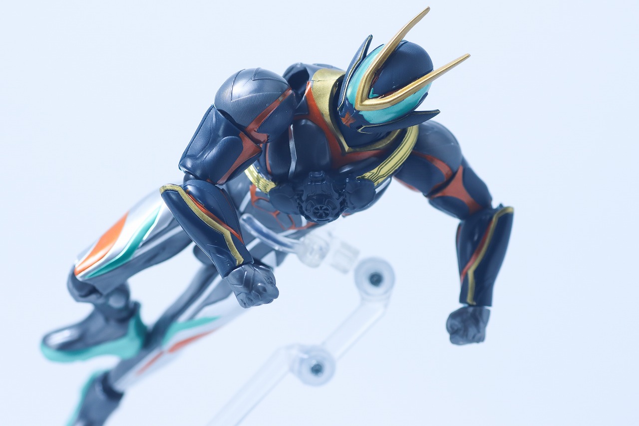 仮面ライダーアクションフィギュア　仮面ライダーゼッツ カタストロム　レビュー　アクション