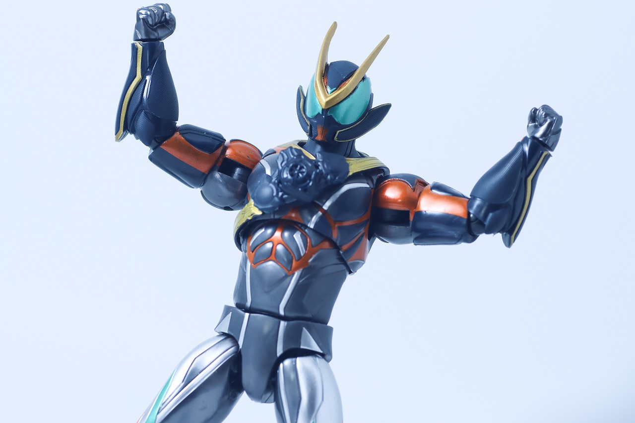 仮面ライダーアクションフィギュア　仮面ライダーゼッツ カタストロム　レビュー　アクション