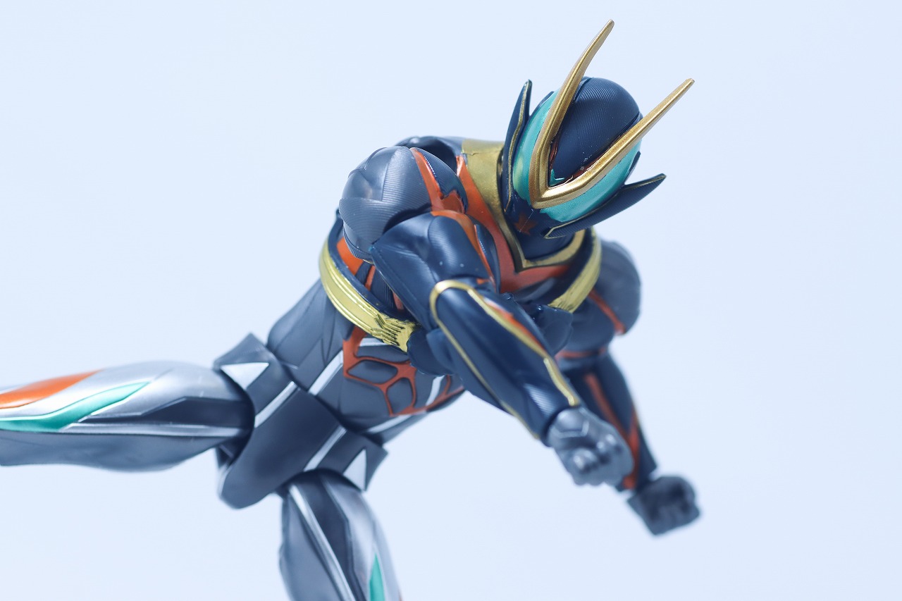 仮面ライダーアクションフィギュア　仮面ライダーゼッツ カタストロム　レビュー　アクション