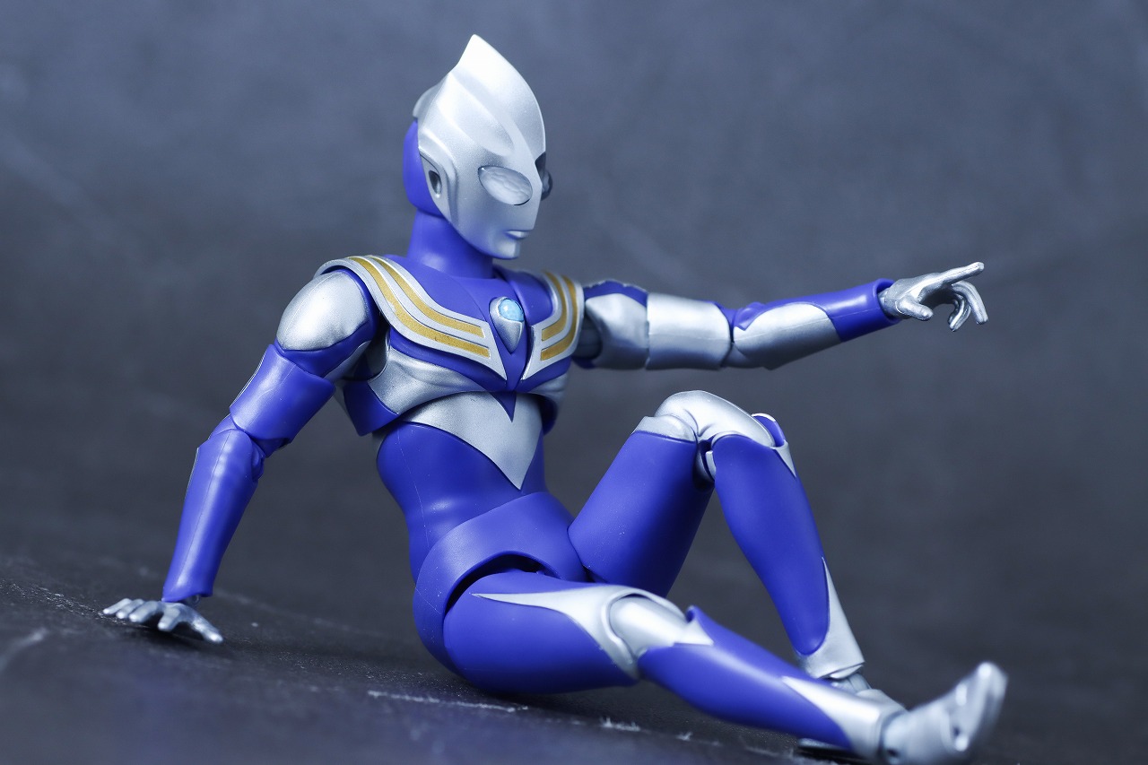 S.H.フィギュアーツ 真骨彫製法　ウルトラマンティガ スカイタイプ　レビュー　アクション