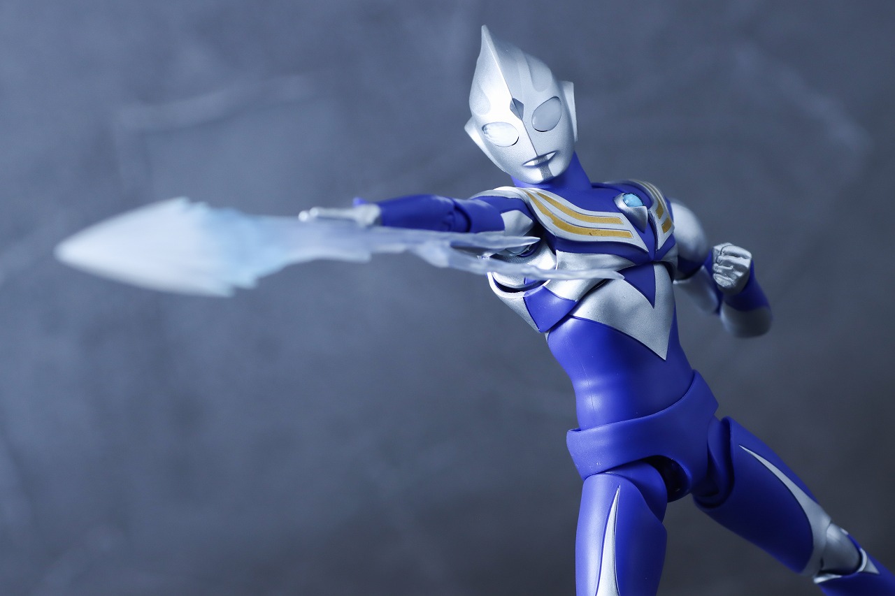 S.H.フィギュアーツ 真骨彫製法　ウルトラマンティガ スカイタイプ　レビュー　アクション