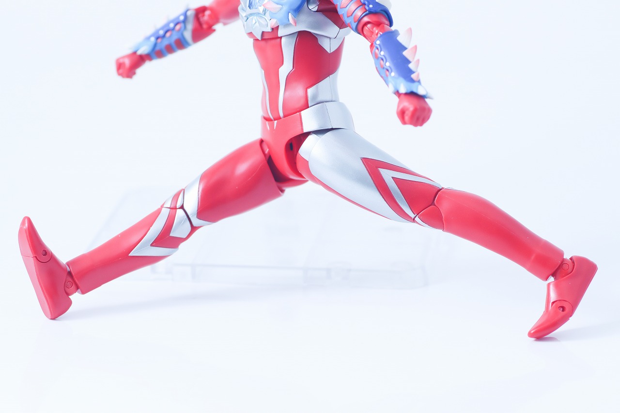 S.H.フィギュアーツ　ウルトラマンオメガ レキネスアーマー　レビュー　可動範囲
