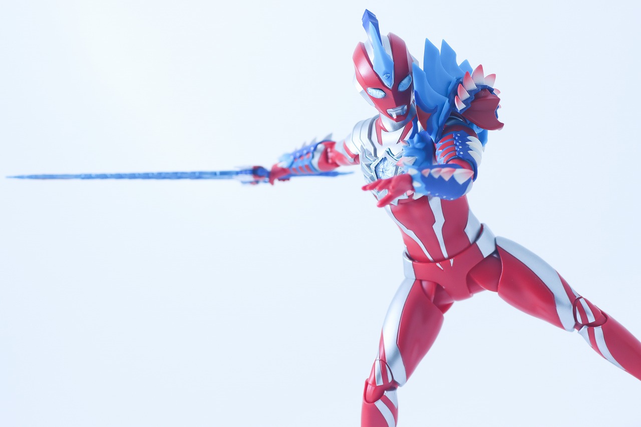 S.H.フィギュアーツ　ウルトラマンオメガ レキネスアーマー　レビュー　アクション