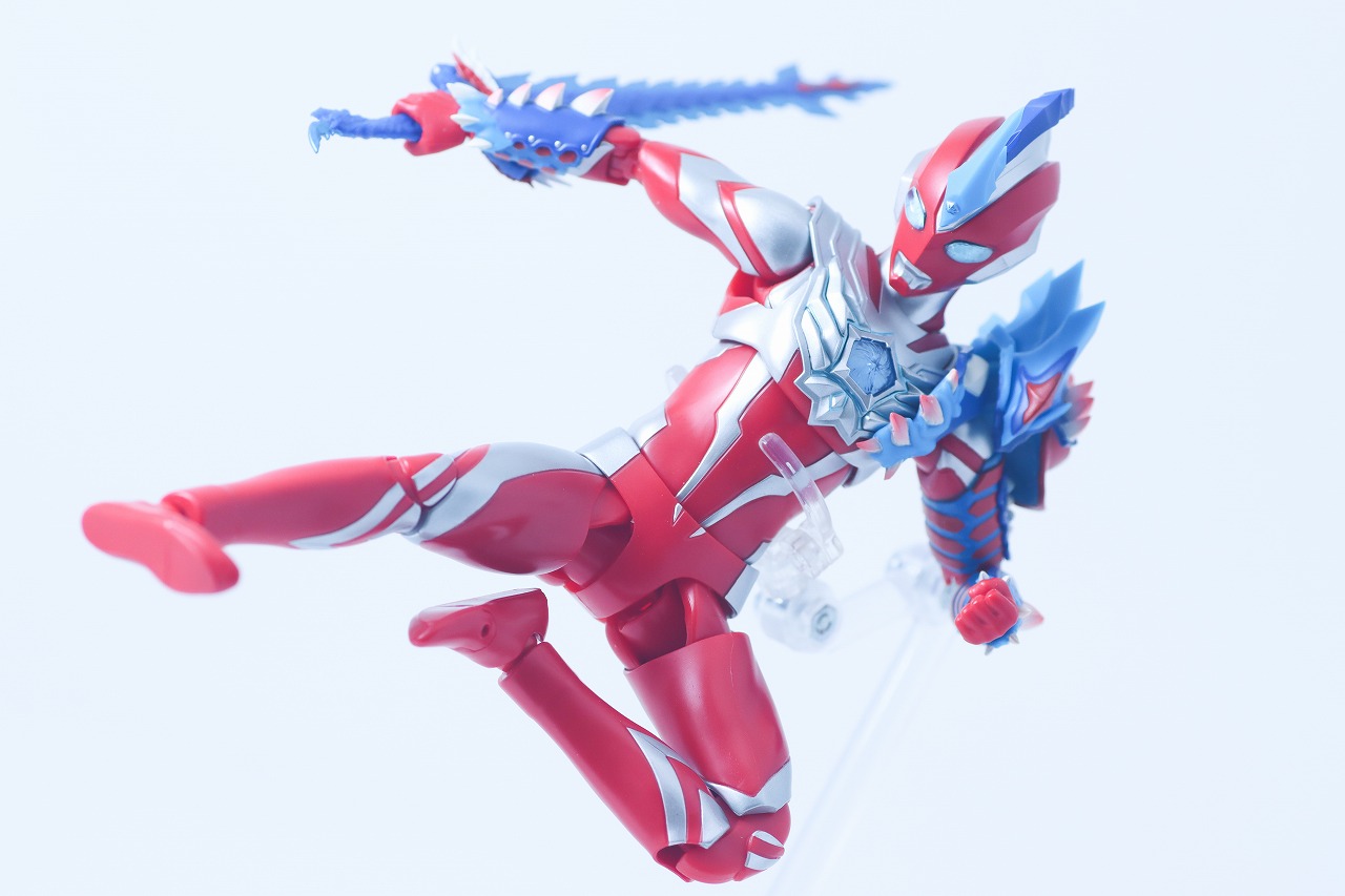 S.H.フィギュアーツ　ウルトラマンオメガ レキネスアーマー　レビュー　アクション