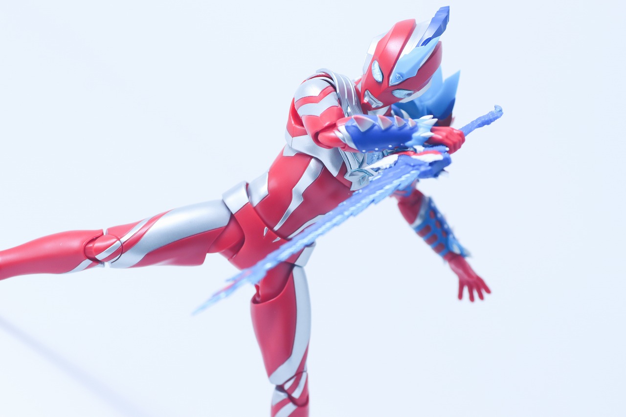S.H.フィギュアーツ　ウルトラマンオメガ レキネスアーマー　レビュー　アクション