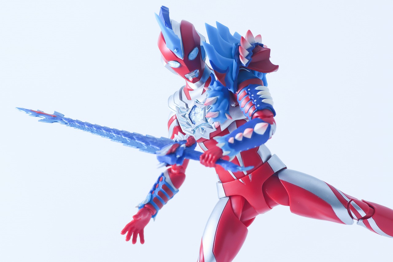 S.H.フィギュアーツ　ウルトラマンオメガ レキネスアーマー　レビュー　アクション