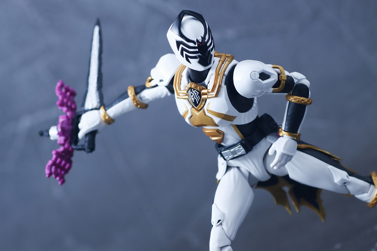 S.H.フィギュアーツ　スパイダークモノス　レビュー　アクション