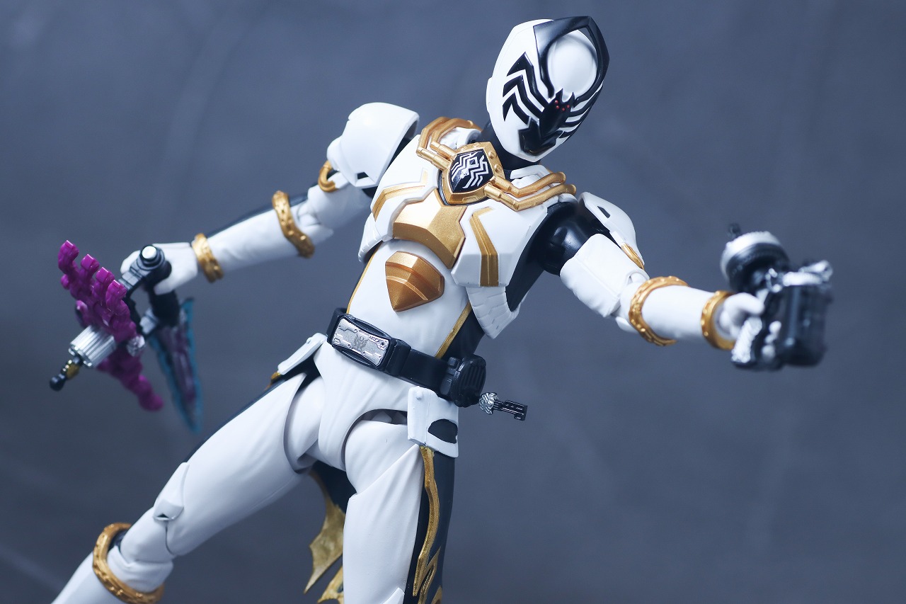 S.H.フィギュアーツ　スパイダークモノス　レビュー　アクション