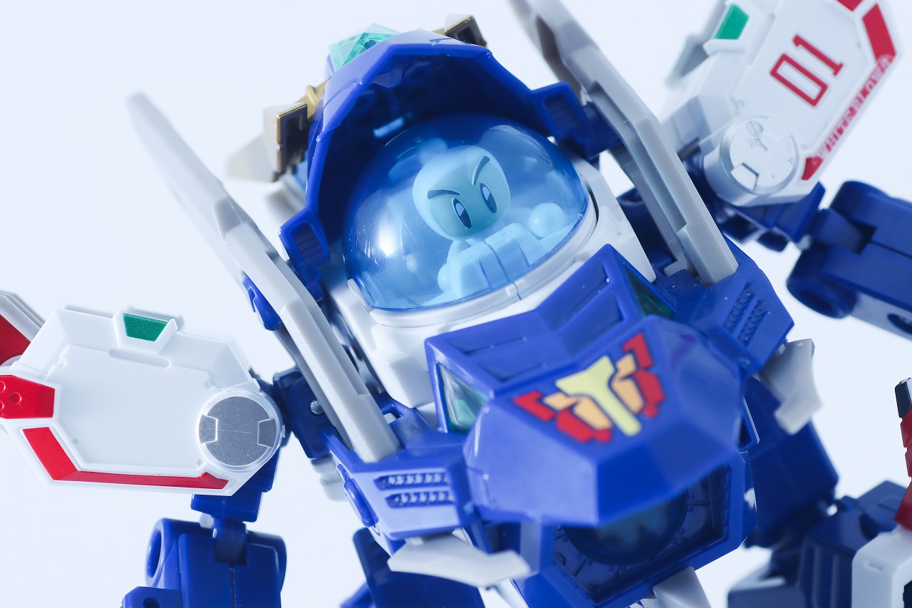 TOYRISE DMB-01　ホワイトブロス　レビュー　アクション