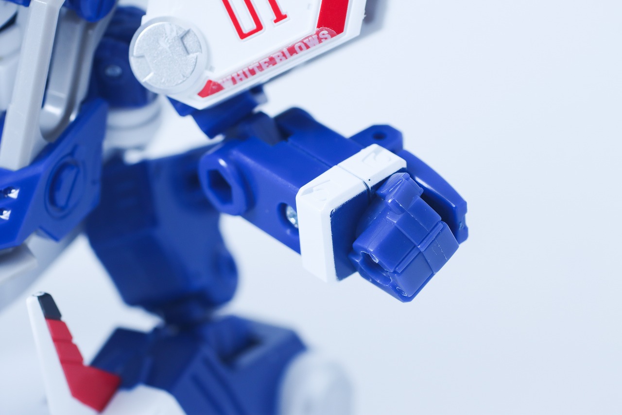 TOYRISE DMB-01　ホワイトブロス　レビュー　可動範囲