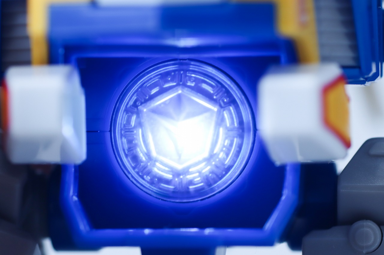 TOYRISE DMB-02　ブルーブレイバー　レビュー　音声　発光