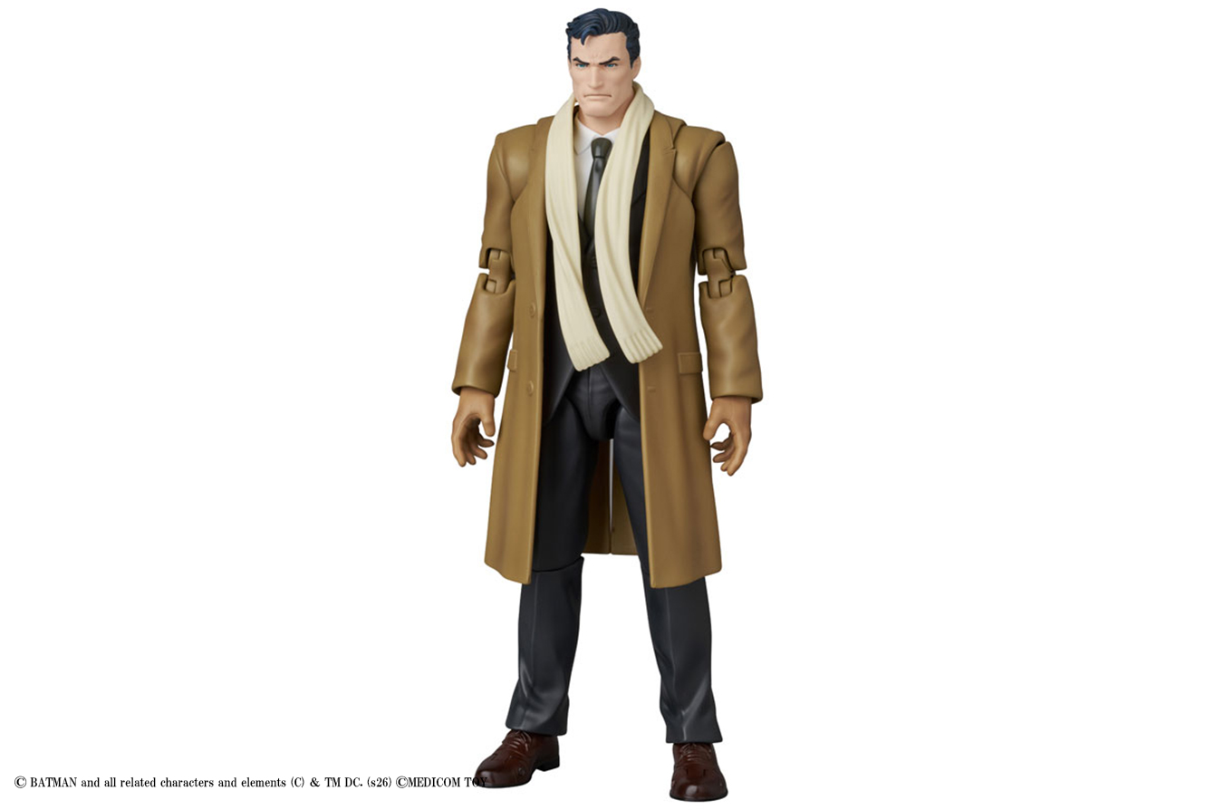 MAFEX　ブルース・ウェイン（『BATMAN：HUSH』）