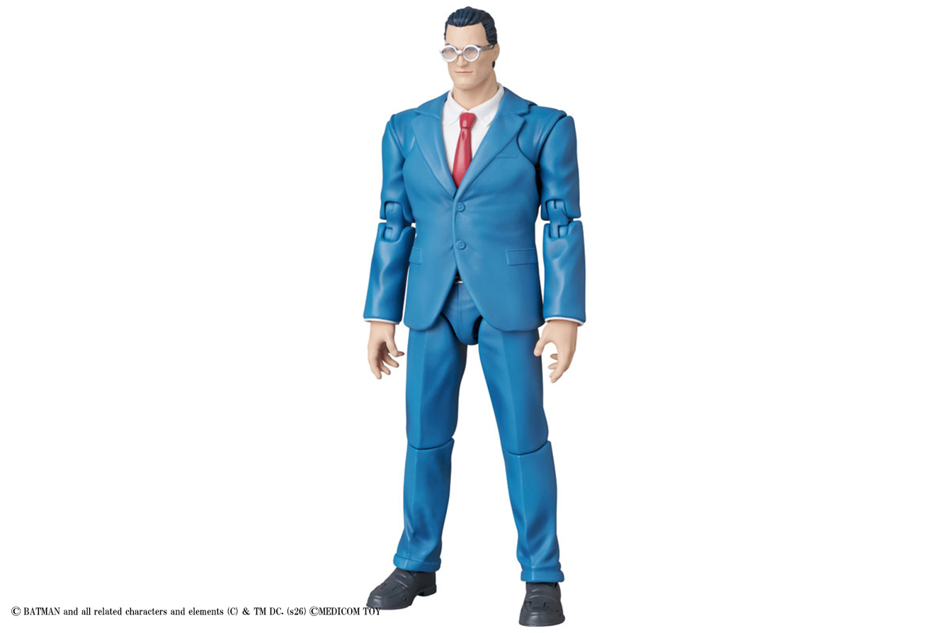 MAFEX　クラーク・ケント（『BATMAN：HUSH』）