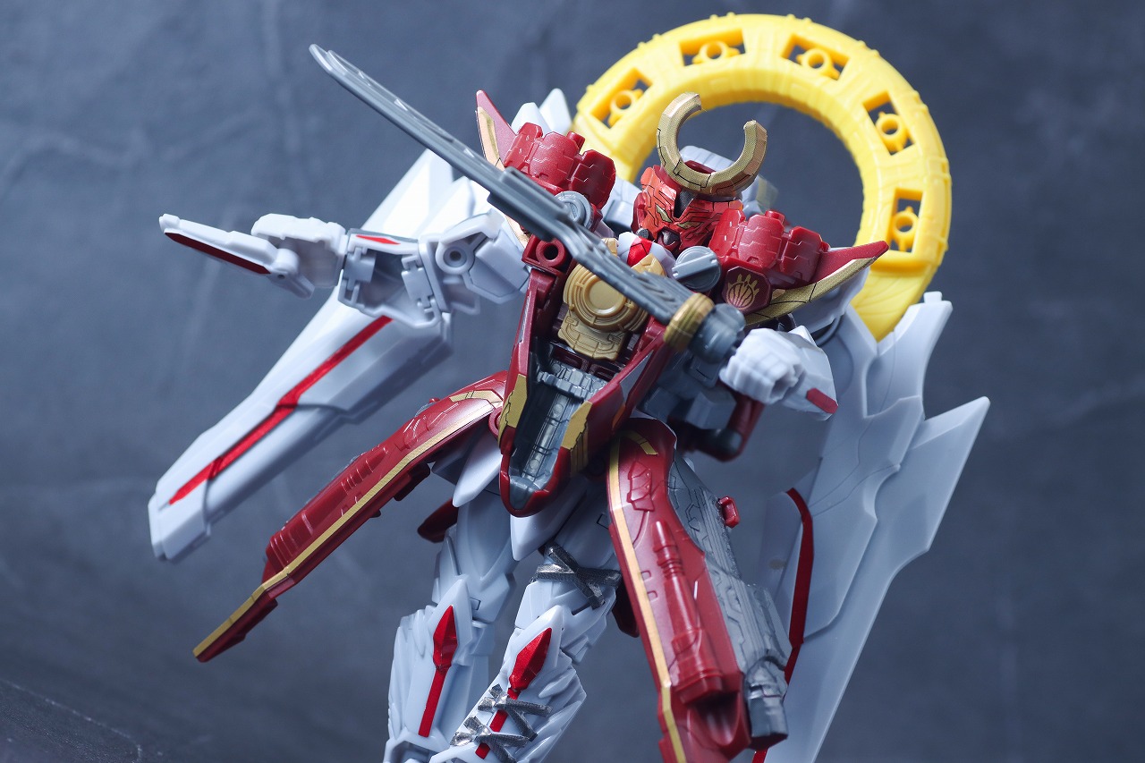 ミニプラ　オルカブースター5050　レビュー　テガジューンアカツキ　アクション