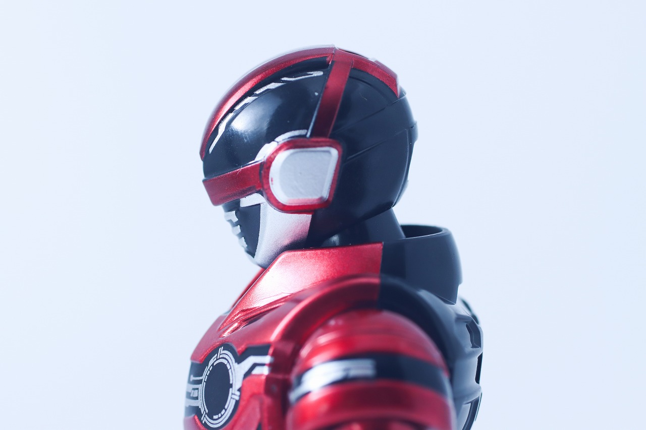 TOKUSATSU ACTION FIGURE　ギャバン・インフィニティ　レビュー　可動範囲