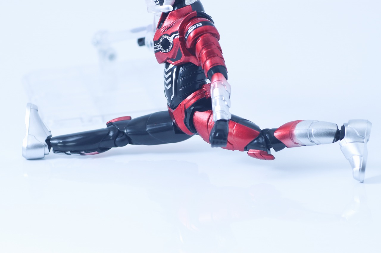 TOKUSATSU ACTION FIGURE　ギャバン・インフィニティ　レビュー　可動範囲