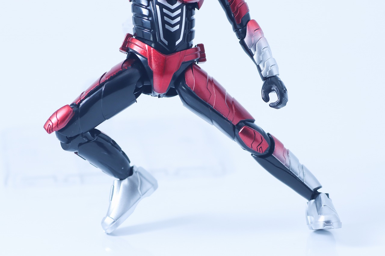 TOKUSATSU ACTION FIGURE　ギャバン・インフィニティ　レビュー　可動範囲