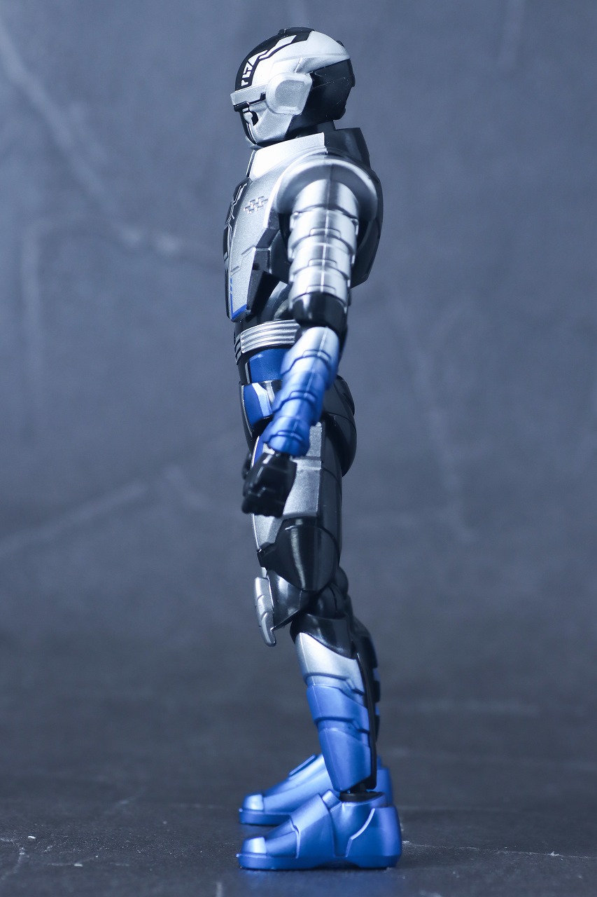 TOKUSATSU ACTION FIGURE ギャバン・ブシドー レビュー 本体