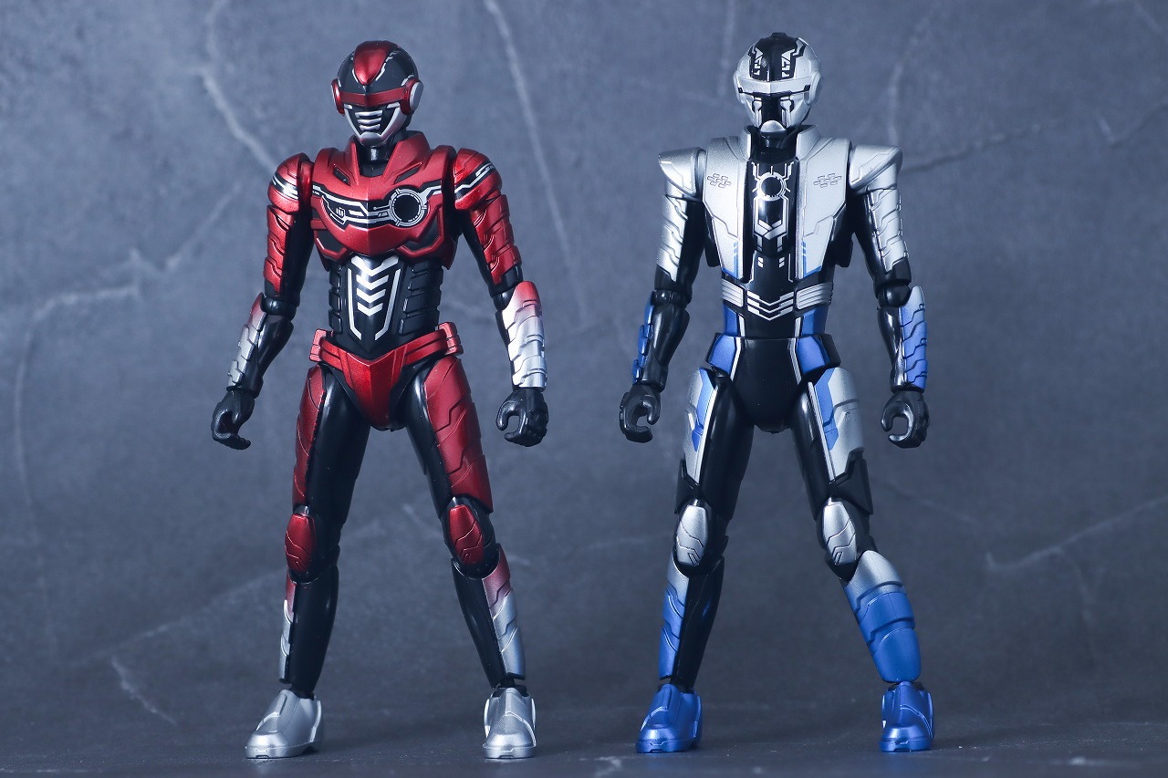TOKUSATSU ACTION FIGURE　ギャバン・ブシドー　レビュー　本体　ギャバン・インフィニティ　比較