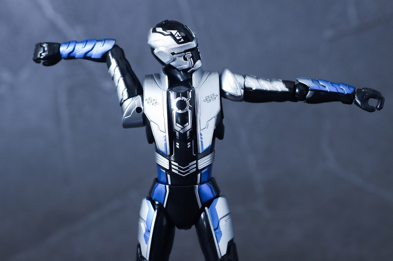 TOKUSATSU ACTION FIGURE　ギャバン・ブシドー　レビュー　可動範囲