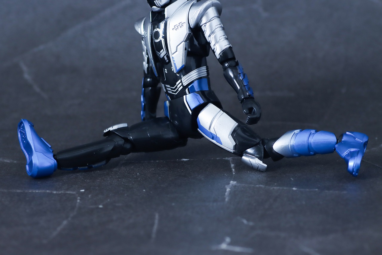 TOKUSATSU ACTION FIGURE　ギャバン・ブシドー　レビュー　可動範囲