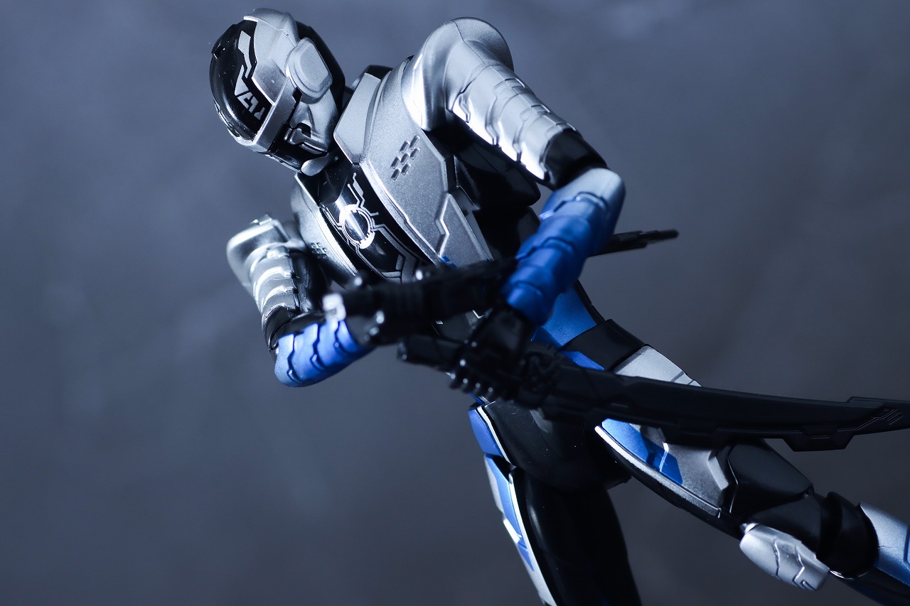 TOKUSATSU ACTION FIGURE　ギャバン・ブシドー　レビュー　アクション