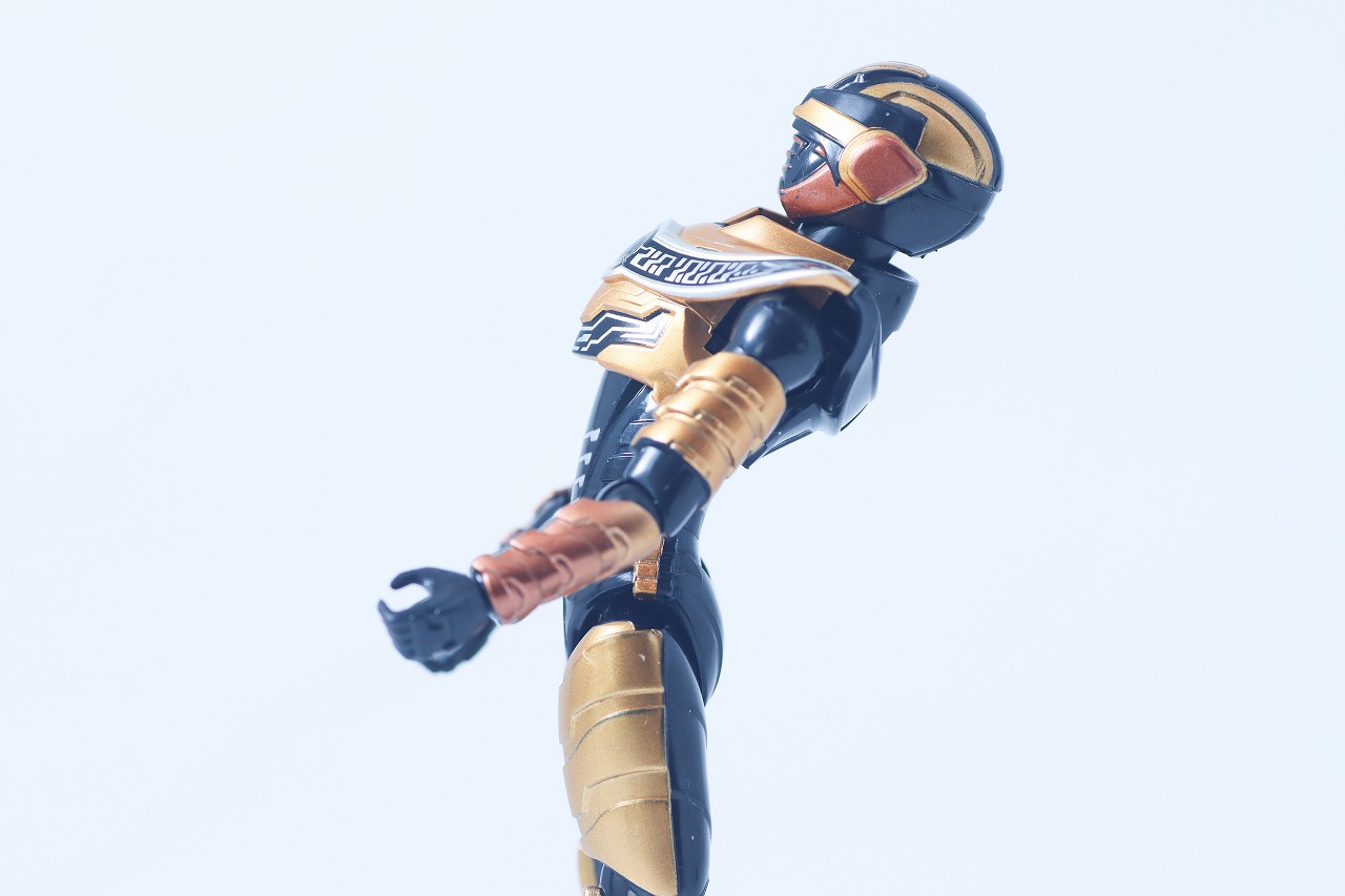 TOKUSATSU ACTION FIGURE　ギャバン・ルミナス　レビュー　可動範囲