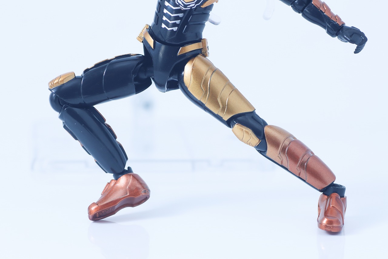 TOKUSATSU ACTION FIGURE　ギャバン・ルミナス　レビュー　可動範囲