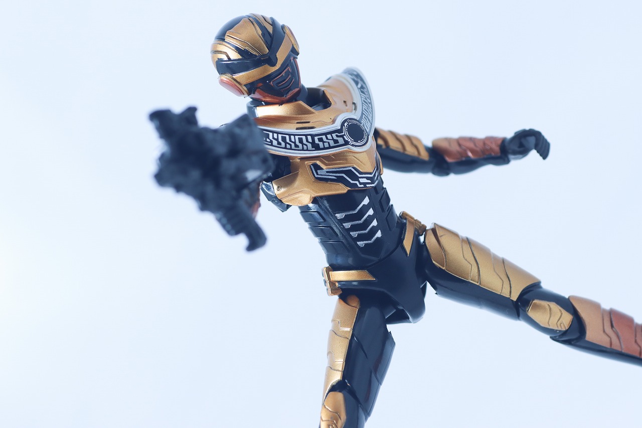 TOKUSATSU ACTION FIGURE　ギャバン・ルミナス　レビュー　アクション