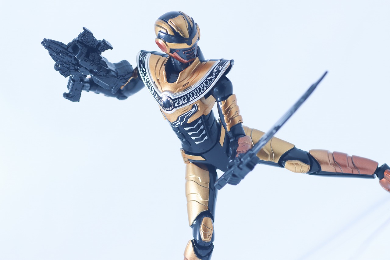 TOKUSATSU ACTION FIGURE　ギャバン・ルミナス　レビュー　アクション