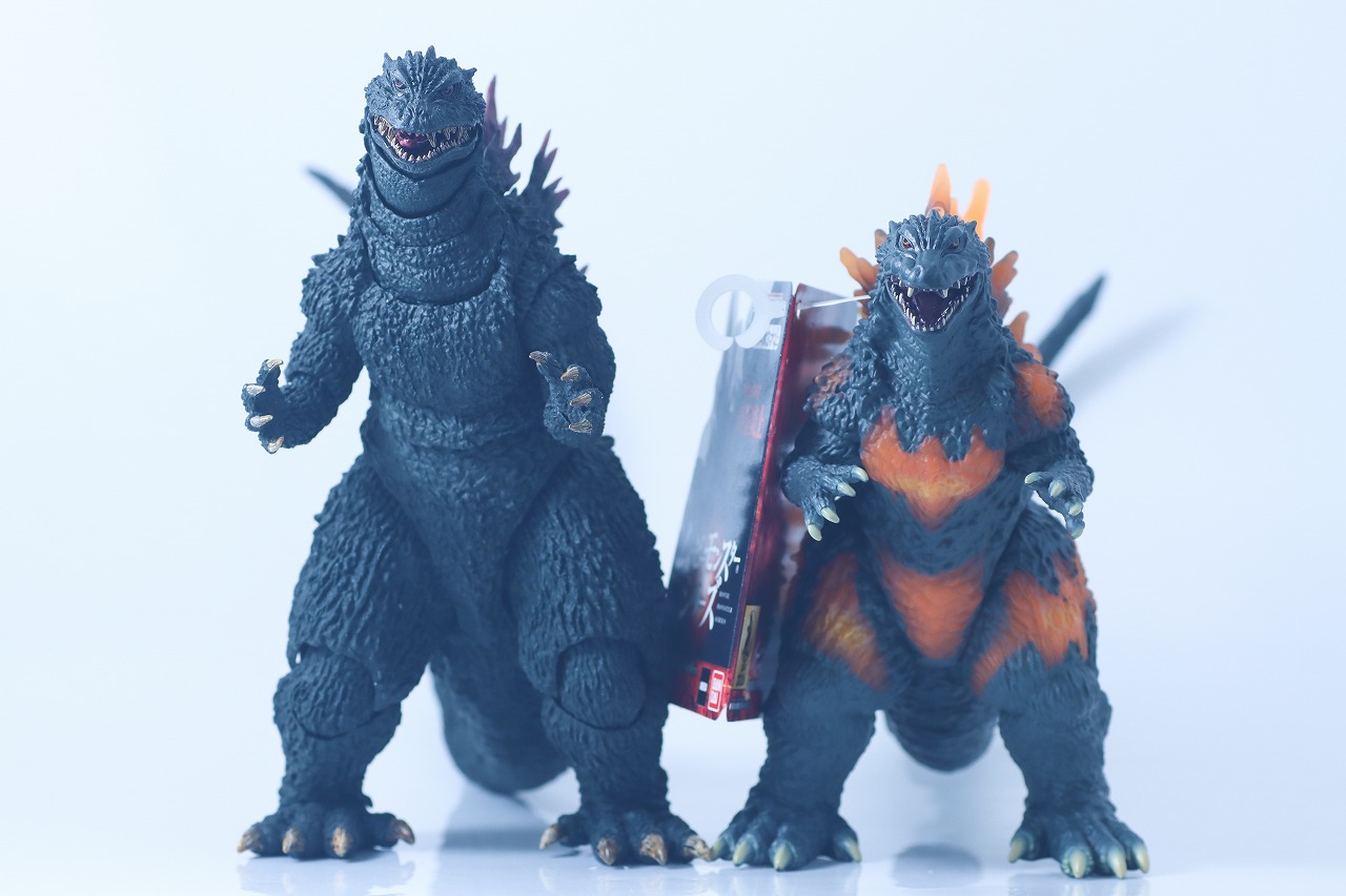 ムービーモンスターシリーズ　バーニングミレニアムゴジラ　レビュー　本体