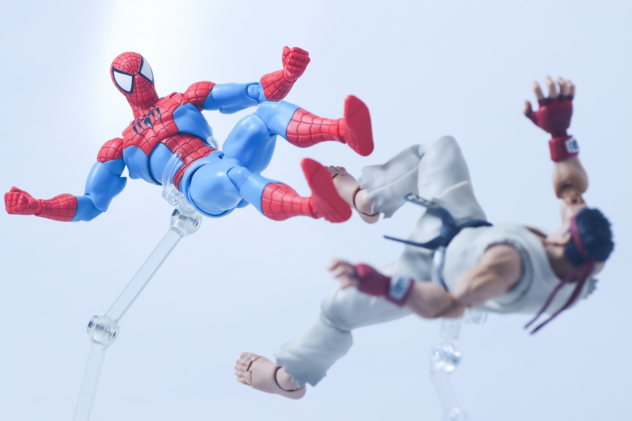 S.H.フィギュアーツ　スパイダーマン（GAMERVERSE）　レビュー　アクション　リュウ Outfi2