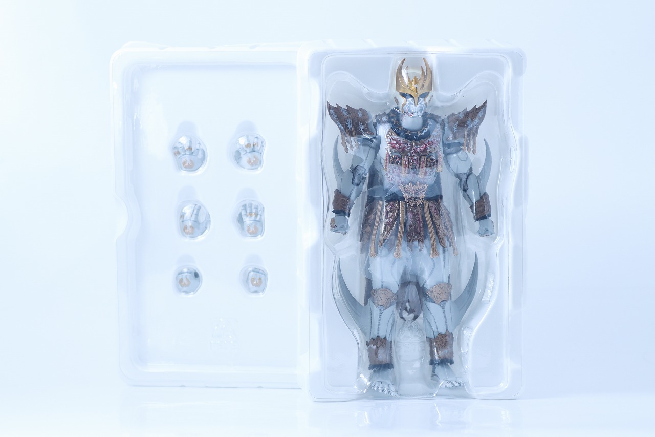 S.H.フィギュアーツ 真骨彫製法　仮面ライダークウガ アルティメットフォーム＆ン・ダグバ・ゼバ 九郎ヶ岳の死闘セット　レビュー　パッケージ