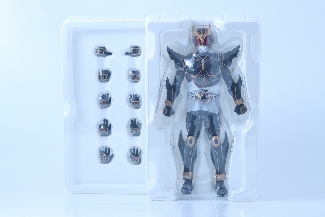 S.H.フィギュアーツ 真骨彫製法　仮面ライダークウガ アルティメットフォーム＆ン・ダグバ・ゼバ 九郎ヶ岳の死闘セット　レビュー　パッケージ