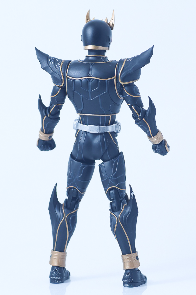 S.H.フィギュアーツ 真骨彫製法 仮面ライダークウガ アルティメットフォーム 九郎ヶ岳の死闘セット　レビュー　本体