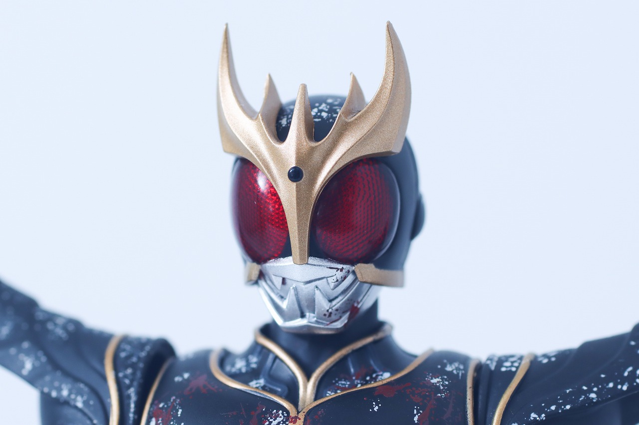 S.H.フィギュアーツ 真骨彫製法 仮面ライダークウガ アルティメットフォーム 九郎ヶ岳の死闘セット　レビュー　本体