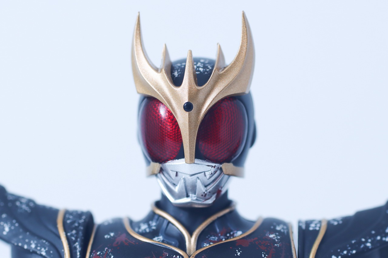 S.H.フィギュアーツ 真骨彫製法 仮面ライダークウガ アルティメットフォーム 九郎ヶ岳の死闘セット　レビュー　本体