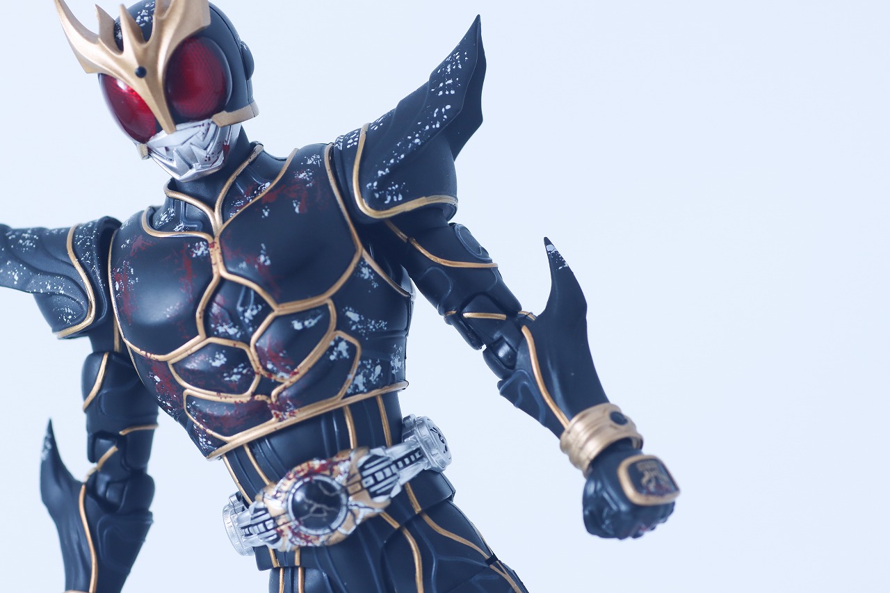 S.H.フィギュアーツ 真骨彫製法 仮面ライダークウガ アルティメットフォーム 九郎ヶ岳の死闘セット　レビュー　本体