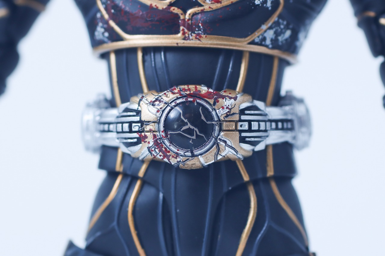 S.H.フィギュアーツ 真骨彫製法 仮面ライダークウガ アルティメットフォーム 九郎ヶ岳の死闘セット　レビュー　本体