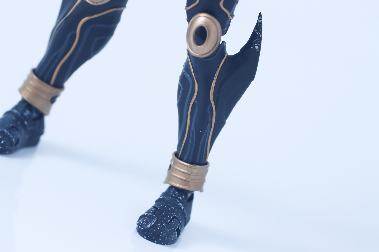 S.H.フィギュアーツ 真骨彫製法 仮面ライダークウガ アルティメットフォーム 九郎ヶ岳の死闘セット　レビュー　本体